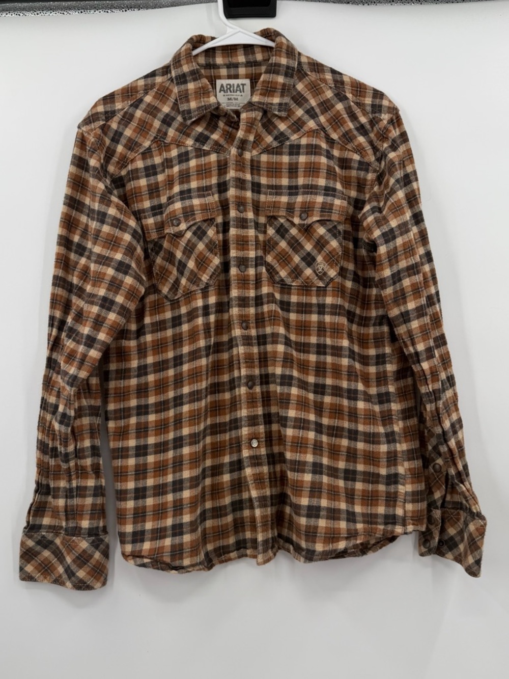 Ariat retro fit brown button down flannel shirt medium